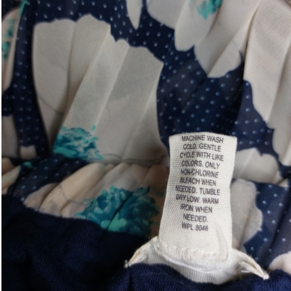 Maison Jules Pleated Sheer Overlay Floral Skirt Size XL Office Boho Flirty - Picture 8 of 9